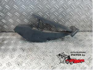 Used Accelerator pedal BMW 3 serie (E46/4) 318d 16V Price € 36,75 Margin scheme offered by Autosloperij Pieper BV
