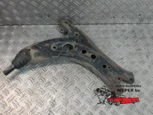 Used Front wishbone, left Volkswagen Fox (5Z) 1.2 Price on request offered by Autosloperij Pieper BV