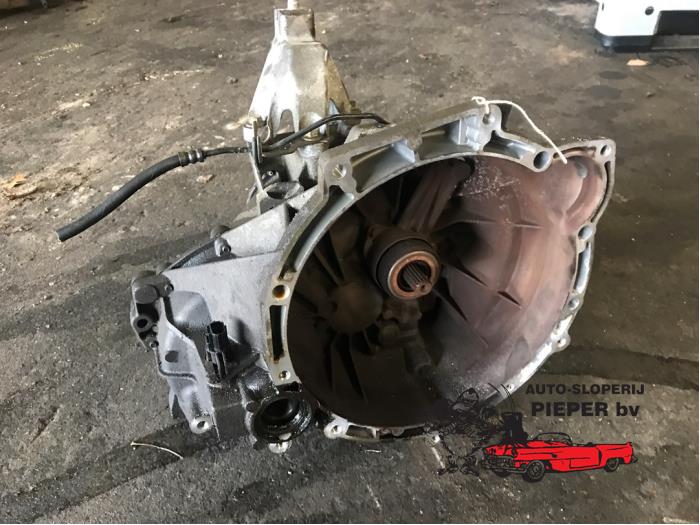 Usagé Boîte de vitesse Ford Focus 1 1.6 16V Prix € 157,50 Règlement à la marge proposé par Autosloperij Pieper BV