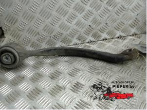Used Front wishbone, right BMW 3 serie (E90) 330Xd 24V Price on request offered by Autosloperij Pieper BV
