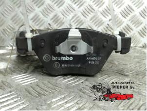Used Front brake pad BMW 3 serie (E90) 330Xd 24V Price on request offered by Autosloperij Pieper BV