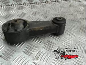 Used Gearbox mount Kia Picanto (BA) 1.0 12V Price € 15,75 Margin scheme offered by Autosloperij Pieper BV