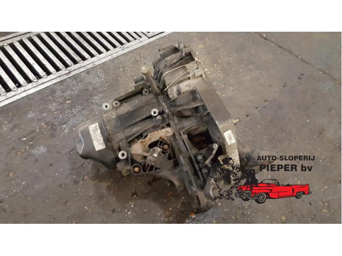 Getriebe van een Renault Megane II (BM/CM) 1.5 dCi 80 2004