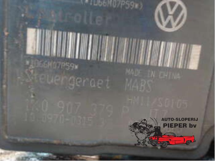 Bomba ABS de un Volkswagen Golf V (1K1) 1.9 TDI 2007