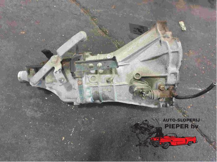 Gearbox from a Nissan Vanette (C23) 2.3 D E/Cargo 2001