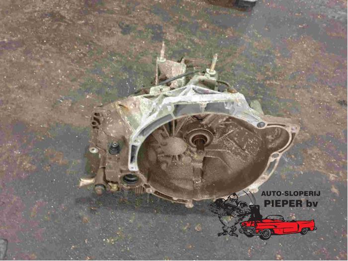 Gebrauchte Getriebe Ford Fiesta 4 1.25 16V Preis € 183,75 Margenregelung angeboten von Autosloperij Pieper BV