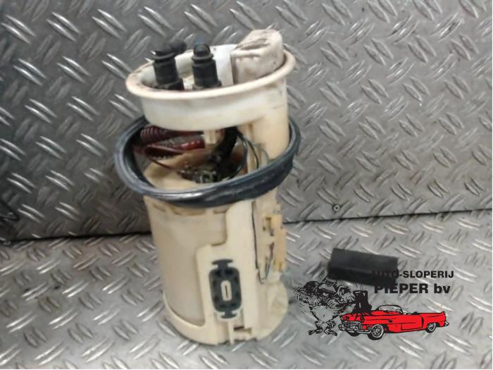 Gebrauchte Benzinpumpe Audi A3 (8L1) 1.6 Preis € 47,25 Margenregelung angeboten von Autosloperij Pieper BV