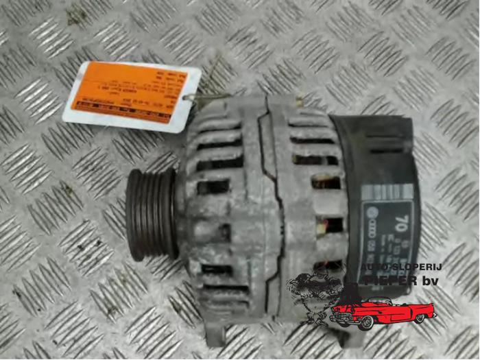 Used Dynamo Volkswagen Passat (3B2) 1.6 Price € 50,82 Inclusive VAT offered by Autosloperij Pieper BV