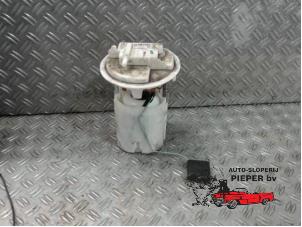 Używane Pompa benzynowa Citroen C4 Picasso (UD/UE/UF) 1.8 16V Cena € 63,00 Procedura marży oferowane przez Autosloperij Pieper BV