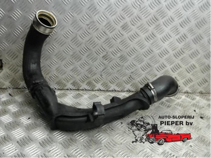 Usagé Tube intercooler Volkswagen Passat Variant 4Motion (3C5) 2.0 TDI 16V 170 Prix € 52,50 Règlement à la marge proposé par Autosloperij Pieper BV