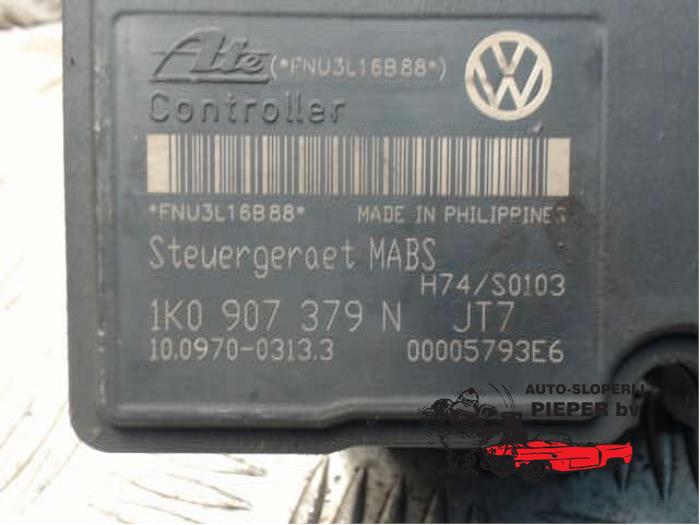 Bomba ABS de un Volkswagen Golf V (1K1) 1.4 FSI 16V 2004