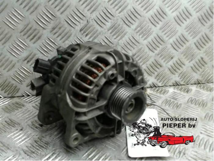 Used Dynamo Ford Mondeo II 2.0i 16V Price € 52,50 Margin scheme offered by Autosloperij Pieper BV