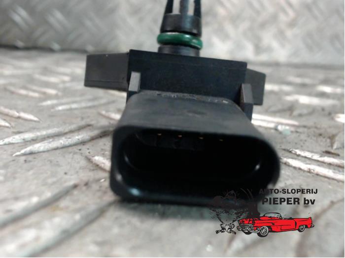 Map Sensor (Einlasskrümmer) van een Volkswagen Caddy III (2KA,2KH,2CA,2CH) 1.9 TDI 2004