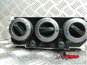 Usados Panel de control de calefacción Suzuki Liana (ERC/ERD/RH4) 1.6 MPi 16V Precio € 47,25 Norma de margen ofrecido por Autosloperij Pieper BV