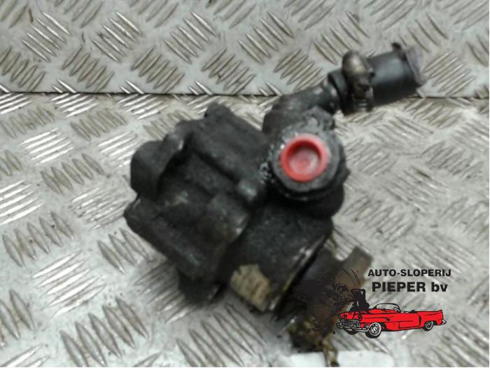 Usagé Pompe de direction Ford Galaxy (WGR) 2.3i 16V SEFI Prix € 52,50 Règlement à la marge proposé par Autosloperij Pieper BV