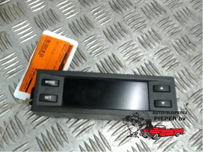 Begagnade Innerdisplay Chevrolet Epica 2.5 24V Pris € 36,75 Marginaltabell erbjuds av Autosloperij Pieper BV