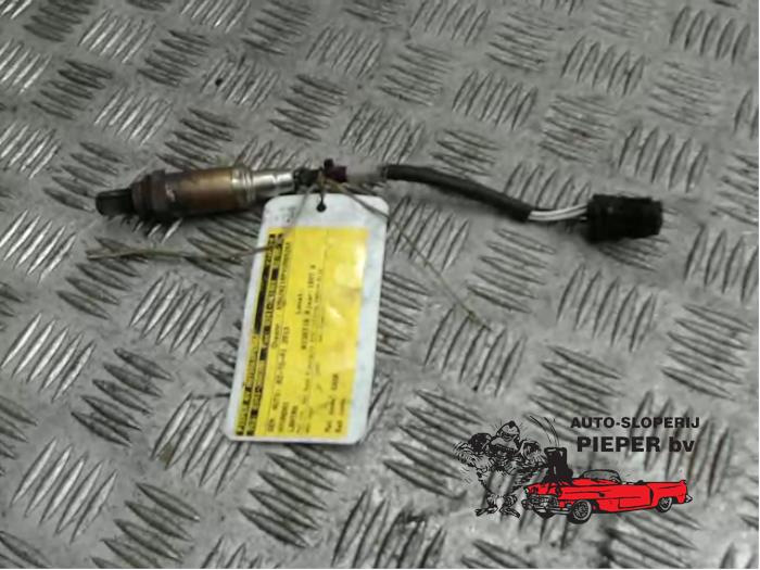 Usagé Sonde lambda Hyundai Lantra/Elantra II Wagon 1.6i GL 16V Prix € 26,25 Règlement à la marge proposé par Autosloperij Pieper BV
