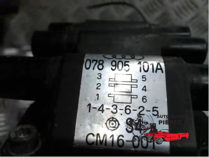 Ignition coil from a Audi 100 (C4) 2.6 E 1993