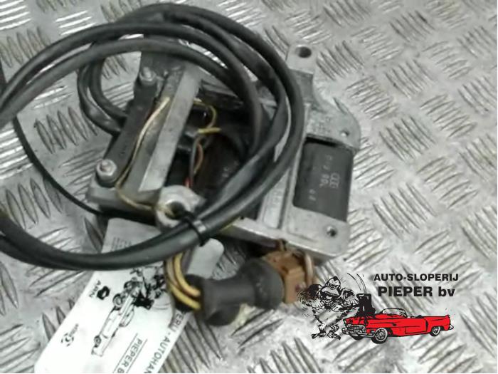 Ignition coil from a Audi 100 (C4) 2.6 E 1993