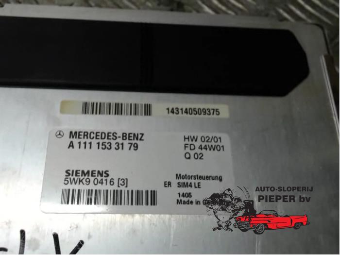Calculateur moteur d'un Mercedes-Benz CLK (W208) 2.3 230K Evo 16V 2001