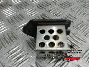 Used Cooling fan resistor Peugeot 206+ (2L/M) 1.4 XS Price € 15,75 Margin scheme offered by Autosloperij Pieper BV