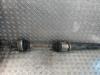 Front drive shaft, right from a Volvo S80 (TR/TS), 1998 / 2008 2.4 SE 20V 170, Saloon, 4-dr, Petrol, 2.435cc, 125kW (170pk), FWD, B5244S, 1998-08 / 2003-01, TS61 2000
