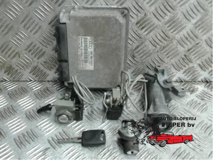 Gebrauchte Schlossset Audi A3 (8L1) 1.6 Preis € 131,25 Margenregelung angeboten von Autosloperij Pieper BV