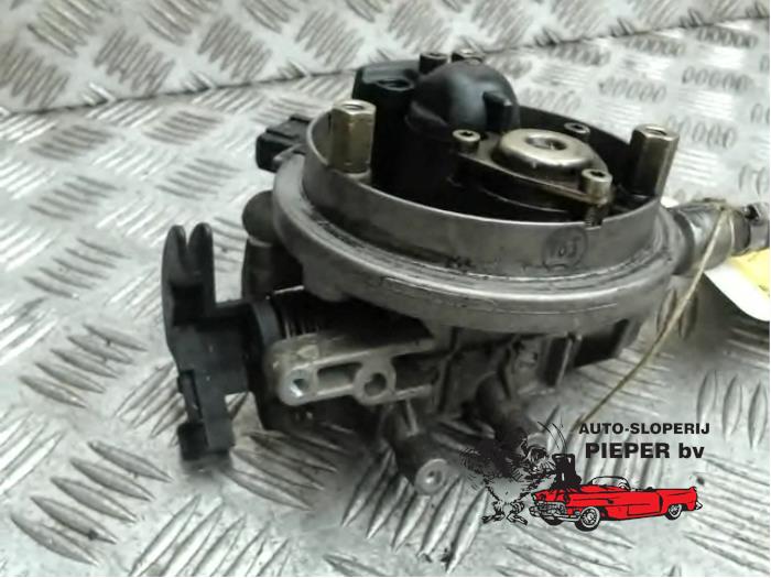 Gebrauchte Drosselklappengehäuse Volkswagen Golf III (1H1) 1.6 CL Preis € 52,50 Margenregelung angeboten von Autosloperij Pieper BV