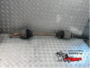 Used Front drive shaft, right Opel Vivaro 1.9 DTI 16V Price on request offered by Autosloperij Pieper BV