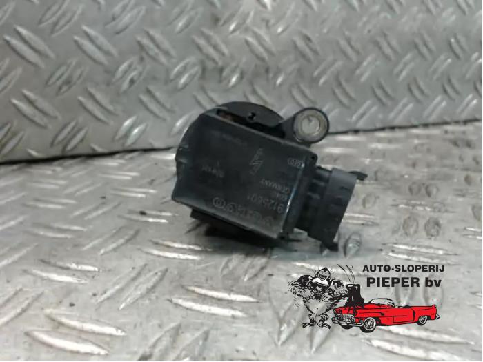 Pen ignition coil from a Volvo S60 I (RS/HV) 2.4 20V 140 2001