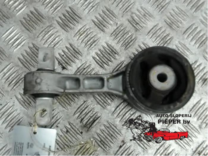 Used Engine mount Honda Civic (FK/FN) 1.8i VTEC 16V Price € 21,00 Margin scheme offered by Autosloperij Pieper BV