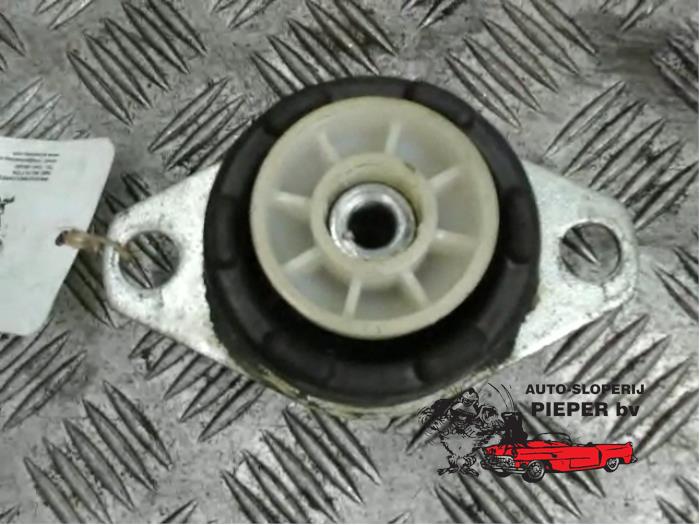 Support moteur d'un Fiat Cinquecento 1.1i Sporting 1995