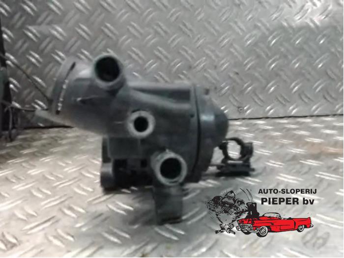 Thermostat housing Volkswagen Polo IV 1.4 16V 032121111AP BBZ