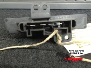Used Heater resistor Nissan Sunny (Y10) 1.6 LX,SLX 16V Price € 15,75 Margin scheme offered by Autosloperij Pieper BV