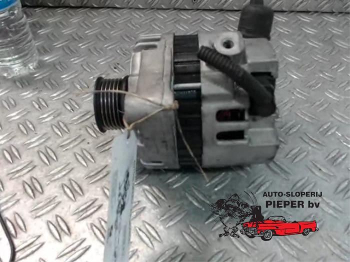 Dynamo van een Daewoo Tacuma 2.0 16V 2003