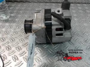 Dynamo van een Daewoo Tacuma 2.0 16V 2003