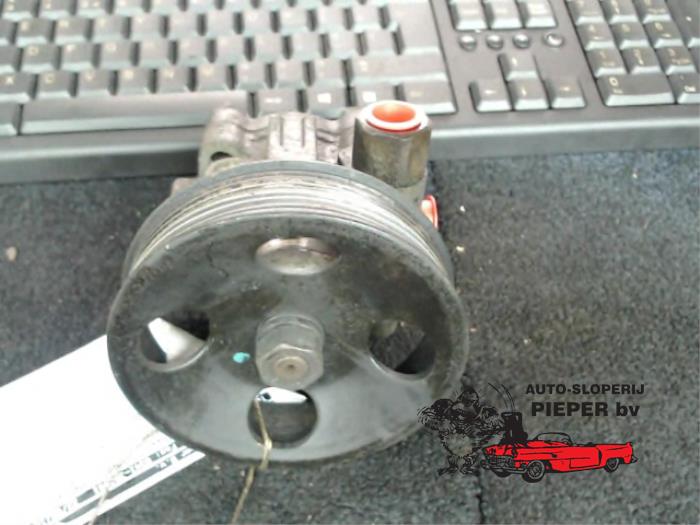 Usagé Pompe de direction Hyundai Getz 1.5 CRDi 12V Prix € 47,25 Règlement à la marge proposé par Autosloperij Pieper BV