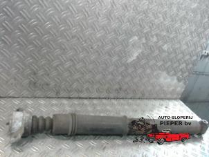Usagé Amortisseur arrière gauche Citroen C4 Coupé (LA) 1.6 16V Prix € 21,00 Règlement à la marge proposé par Autosloperij Pieper BV