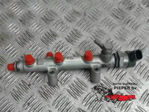 Used Fuel injector nozzle Audi A4 Quattro (B8) 3.0 TDI V6 24V Price € 63,00 Margin scheme offered by Autosloperij Pieper BV