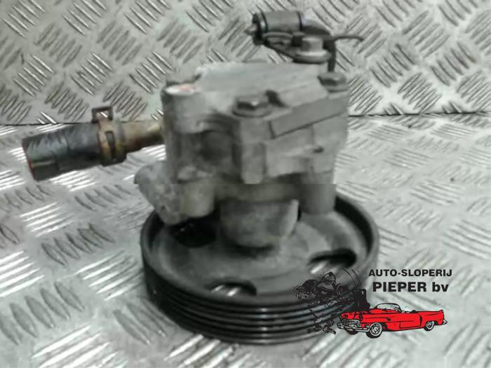 Pompa wspomagania kierownicy z Ford Fusion 1.4 TDCi 2004