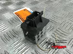 Used Heater resistor Peugeot 206 (2A/C/H/J/S) 1.4 XR,XS,XT,Gentry Price € 15,75 Margin scheme offered by Autosloperij Pieper BV