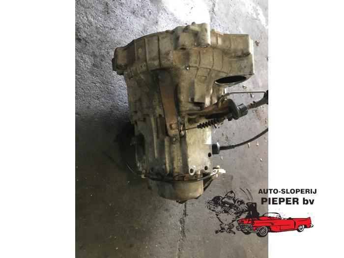 Getriebe van een Daihatsu YRV (M2) 1.0 12V DVVT STi 2004