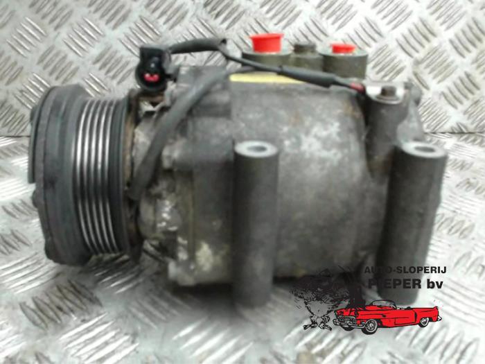 Usagé Pompe clim Ford Focus 1 Wagon 1.8 TDdi Prix € 78,75 Règlement à la marge proposé par Autosloperij Pieper BV