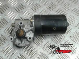 Used Front wiper motor Ford Ka I 1.3i Price € 26,25 Margin scheme offered by Autosloperij Pieper BV
