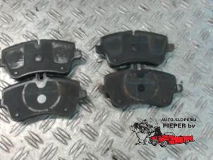 Used Front brake pad Mercedes C (W203) 2.0 C-180 16V Price on request offered by Autosloperij Pieper BV