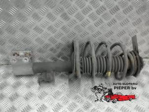 Used Front shock absorber rod, left Citroen C4 Coupé (LA) 1.6 16V Price € 40,00 Margin scheme offered by Autosloperij Pieper BV