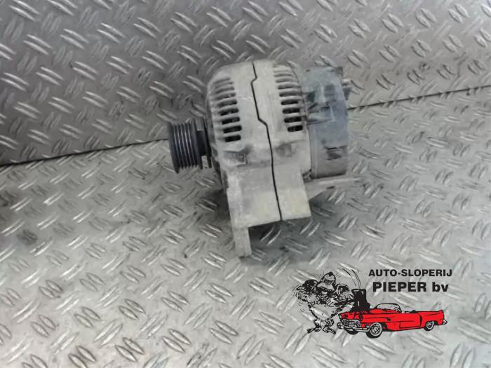 Gebrauchte Dynamo Volkswagen Caddy II (9K9A) Preis € 42,00 Margenregelung angeboten von Autosloperij Pieper BV