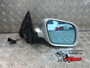 Used Wing mirror, right Audi A6 Avant (C5) 2.4 V6 30V Price on request offered by Autosloperij Pieper BV