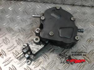 Used Vacuum pump (diesel) Audi A3 (8L1) 1.9 TDI 100 Price on request offered by Autosloperij Pieper BV