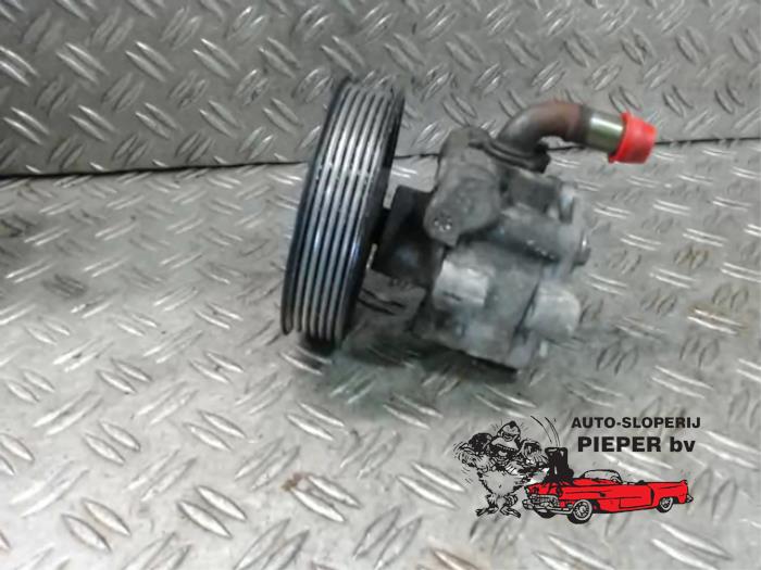 Usagé Pompe de direction Audi A3 (8L1) 1.9 TDI 100 Prix € 42,00 Règlement à la marge proposé par Autosloperij Pieper BV